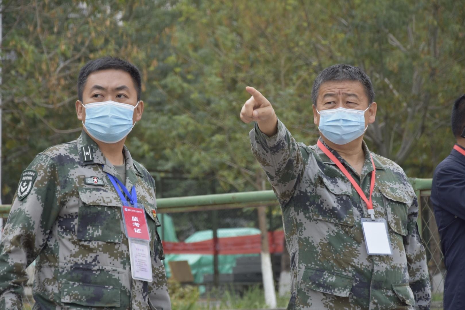 Beat365中文官方网站士官学院国旗护卫队展青春风采