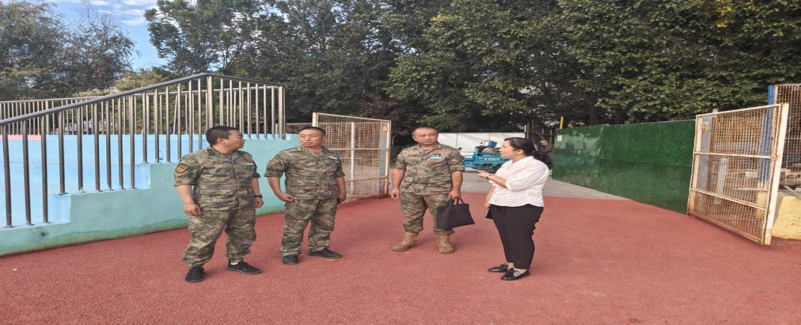 检查中职、卫校、师范学校军事训练情况