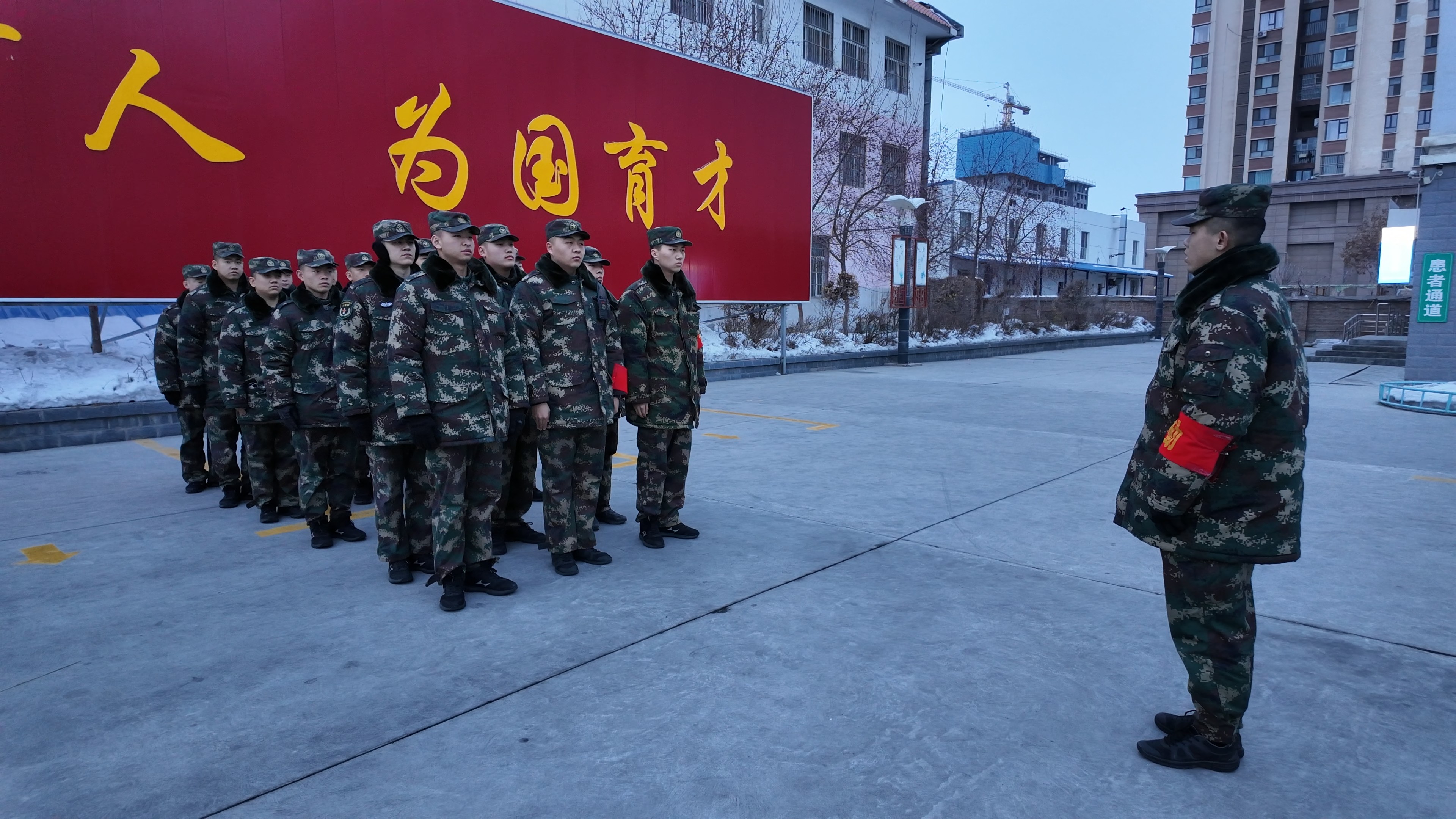 “大思政”赋能校园安全建设 ---赓续雷锋精神 