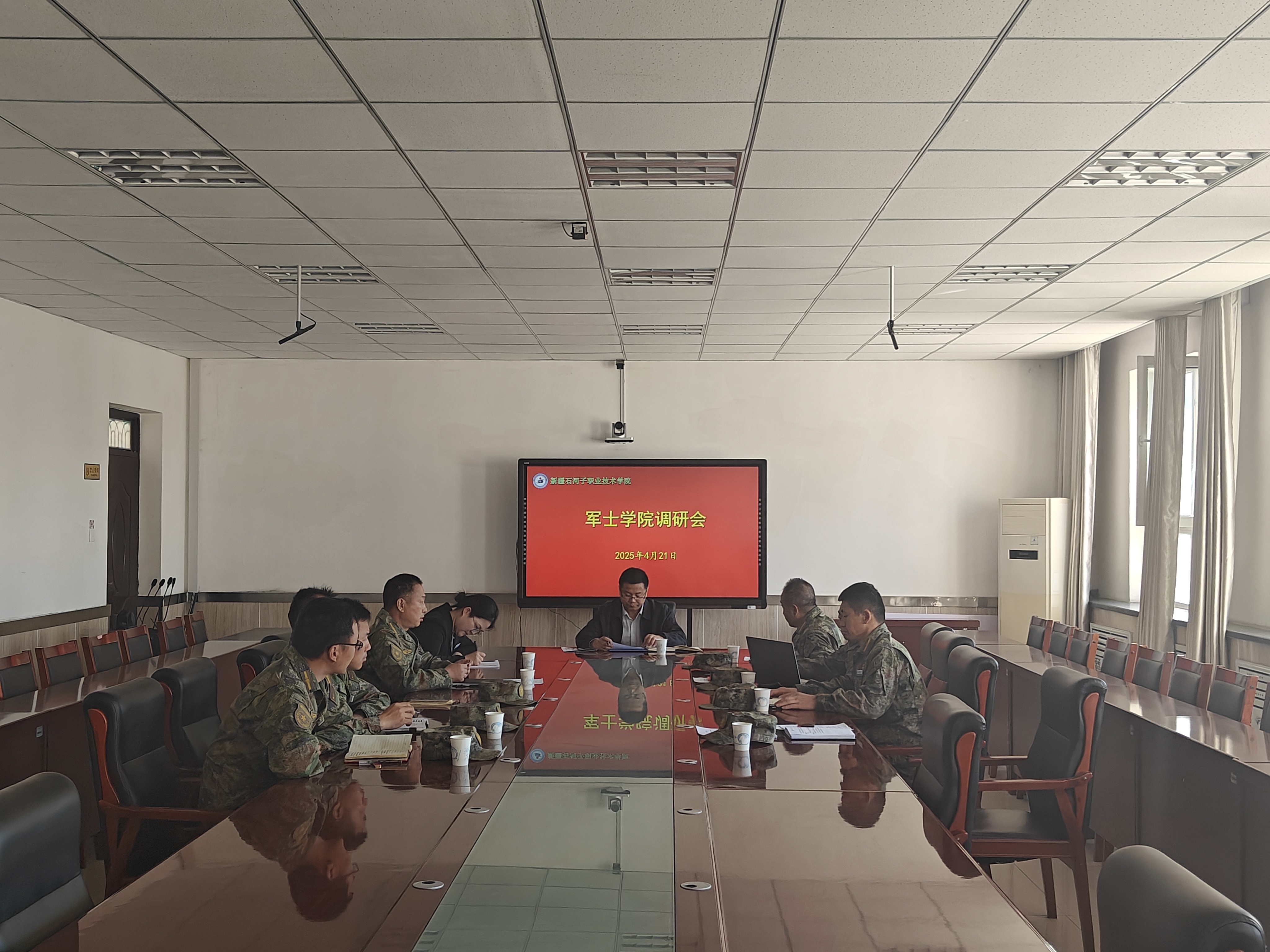 聚焦军士培养 深化思政教育