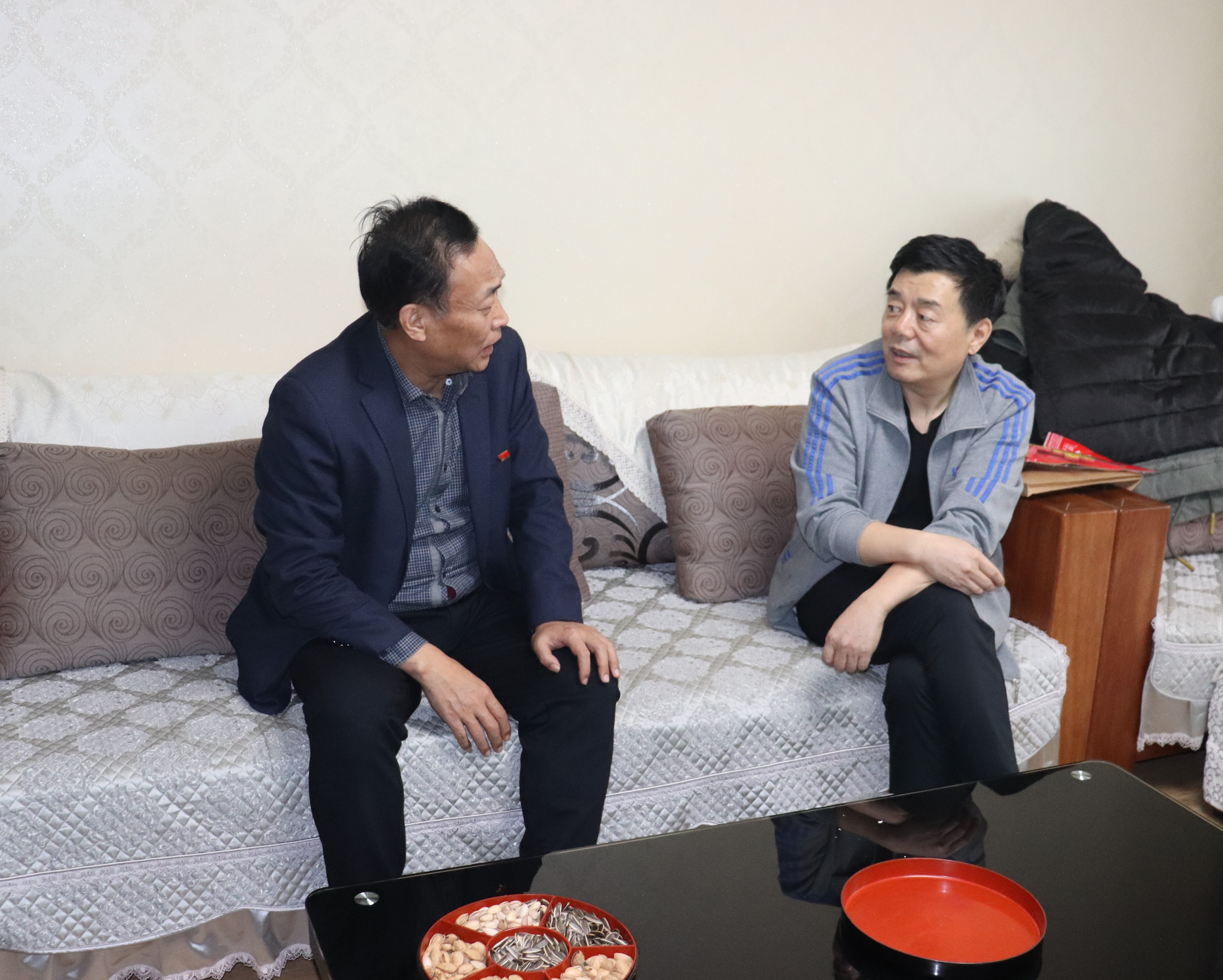 Beat365中文官方网站开展春节前走访慰问活动