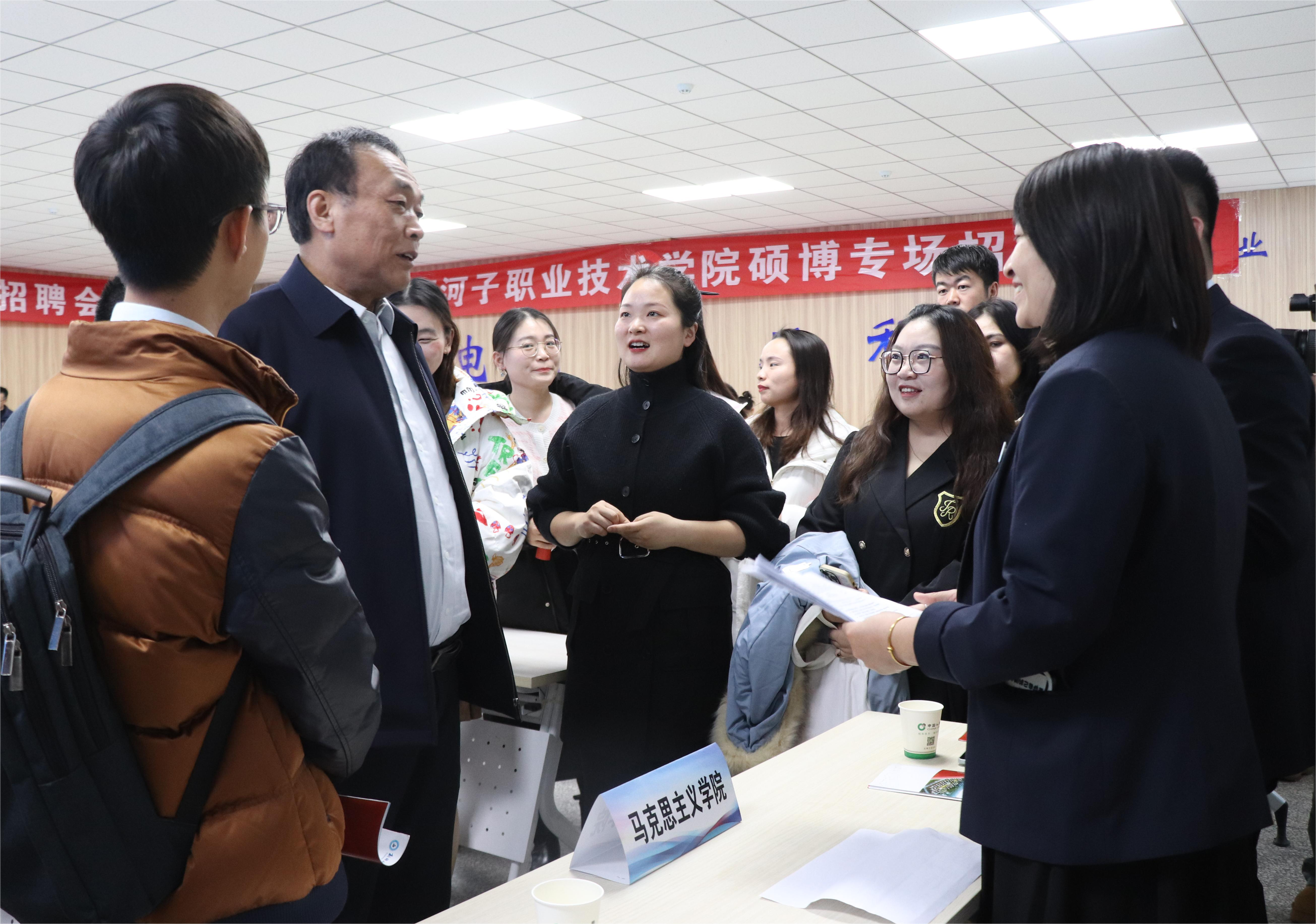 Beat365中文官方网站：构建“六位一体”体系 锻造“双师型”职教铁军