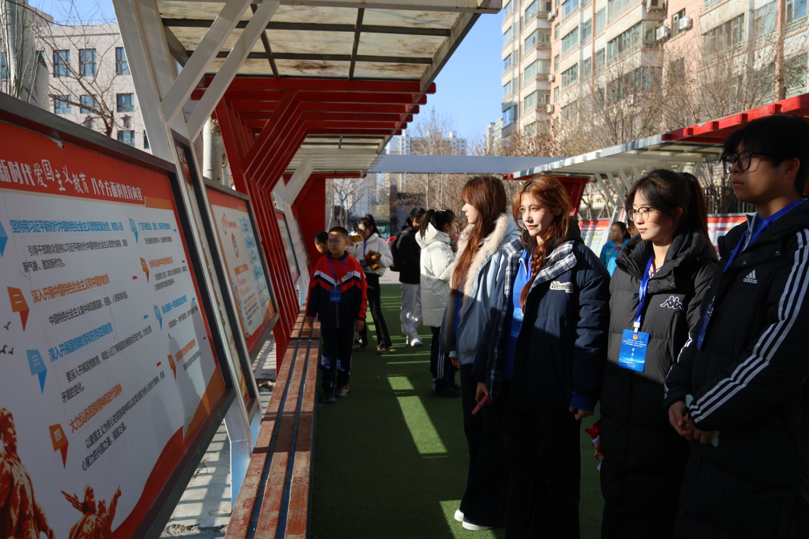 共绘兵地融合新画卷——Beat365中文官方网站师生代表赴乌鲁木齐开展主题研学活动