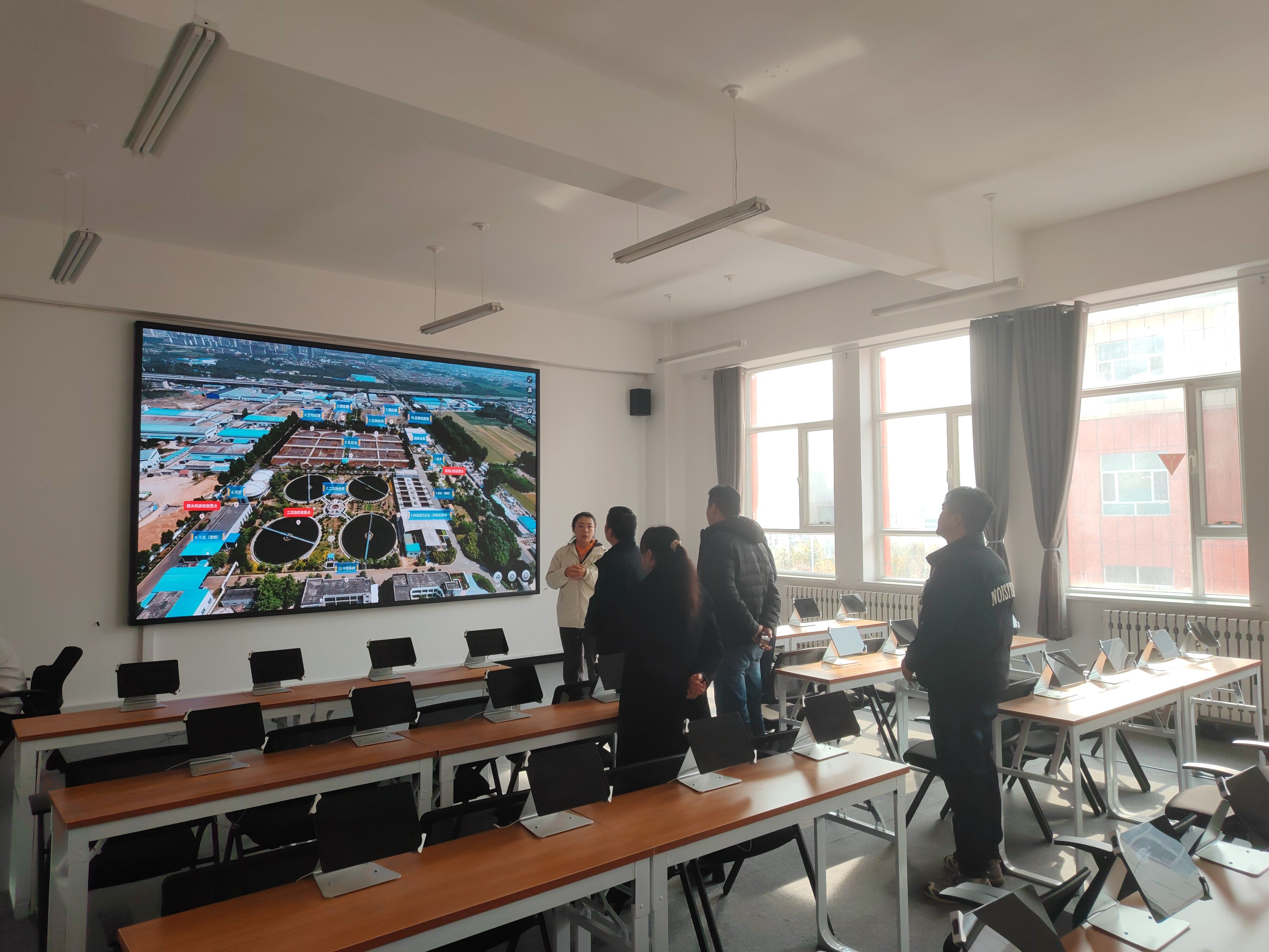 共商校企合作新路径——新疆昊源化工有限公司与化工与环境工程学院开展专题座谈