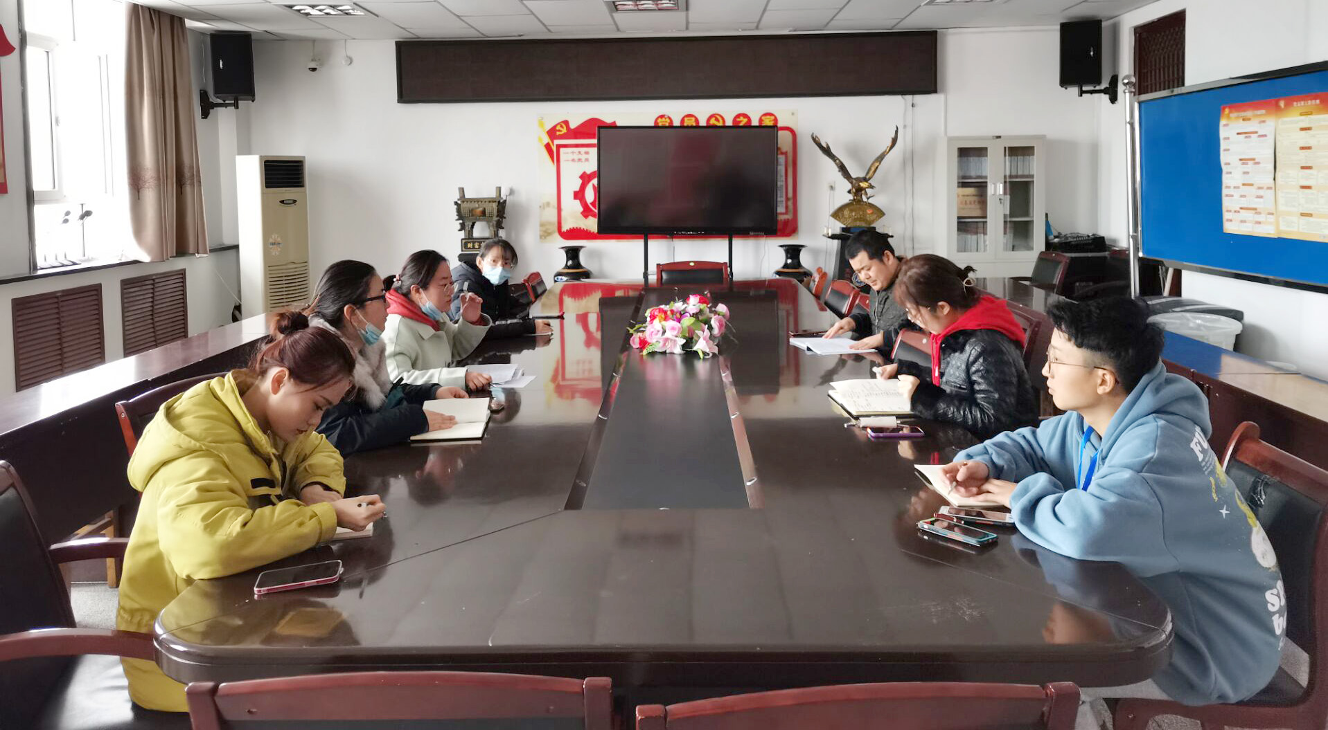 新老相接，共育英才——旅游与经济管理分院营销教研室召开“老带新，传帮带”研讨会