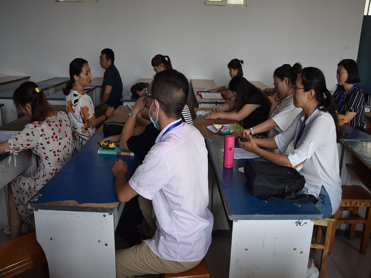 轻纺化工分院党总支开展党风廉政建设专题教育