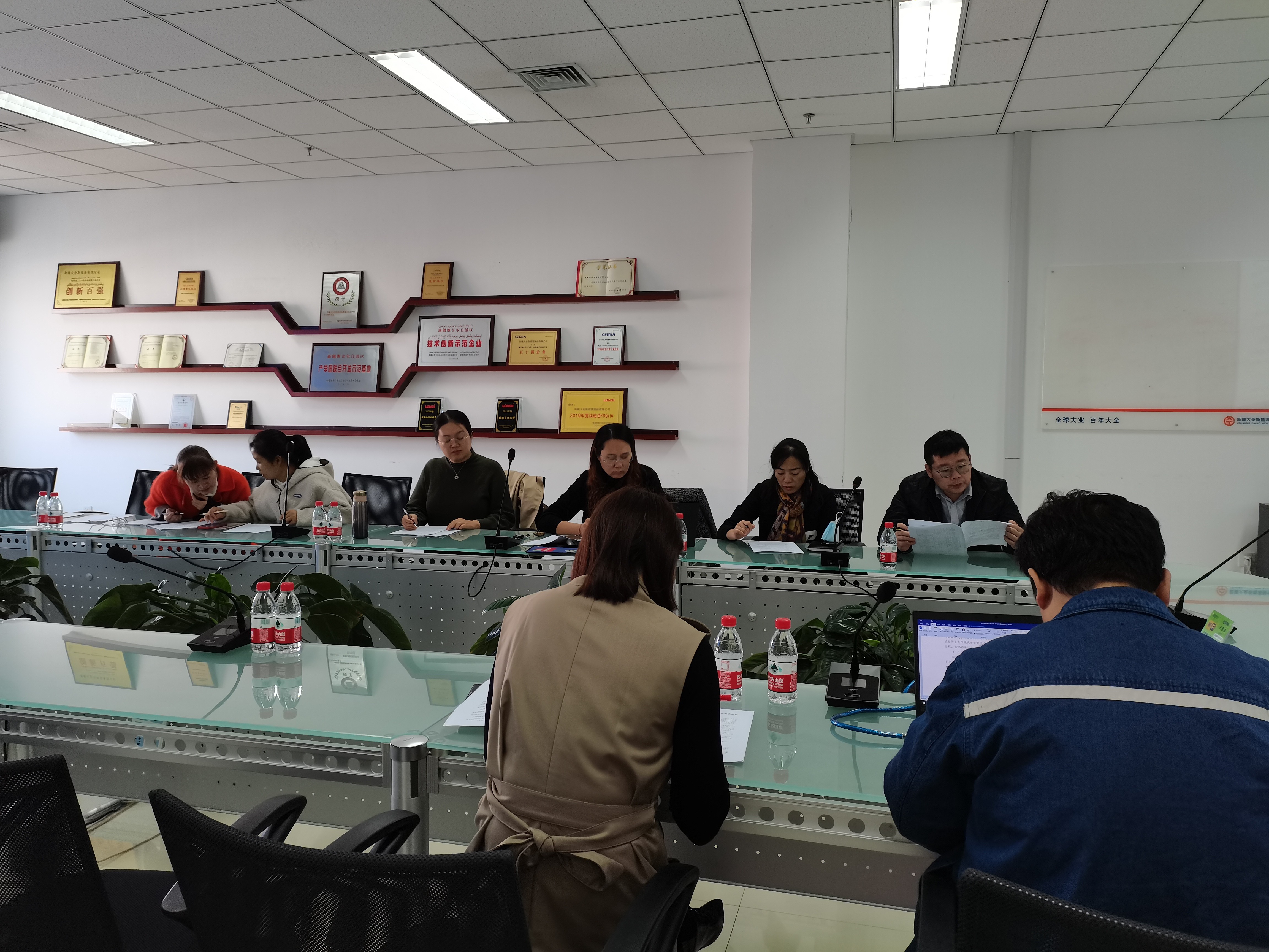 实施现代学徒制、推进校企合作新发展