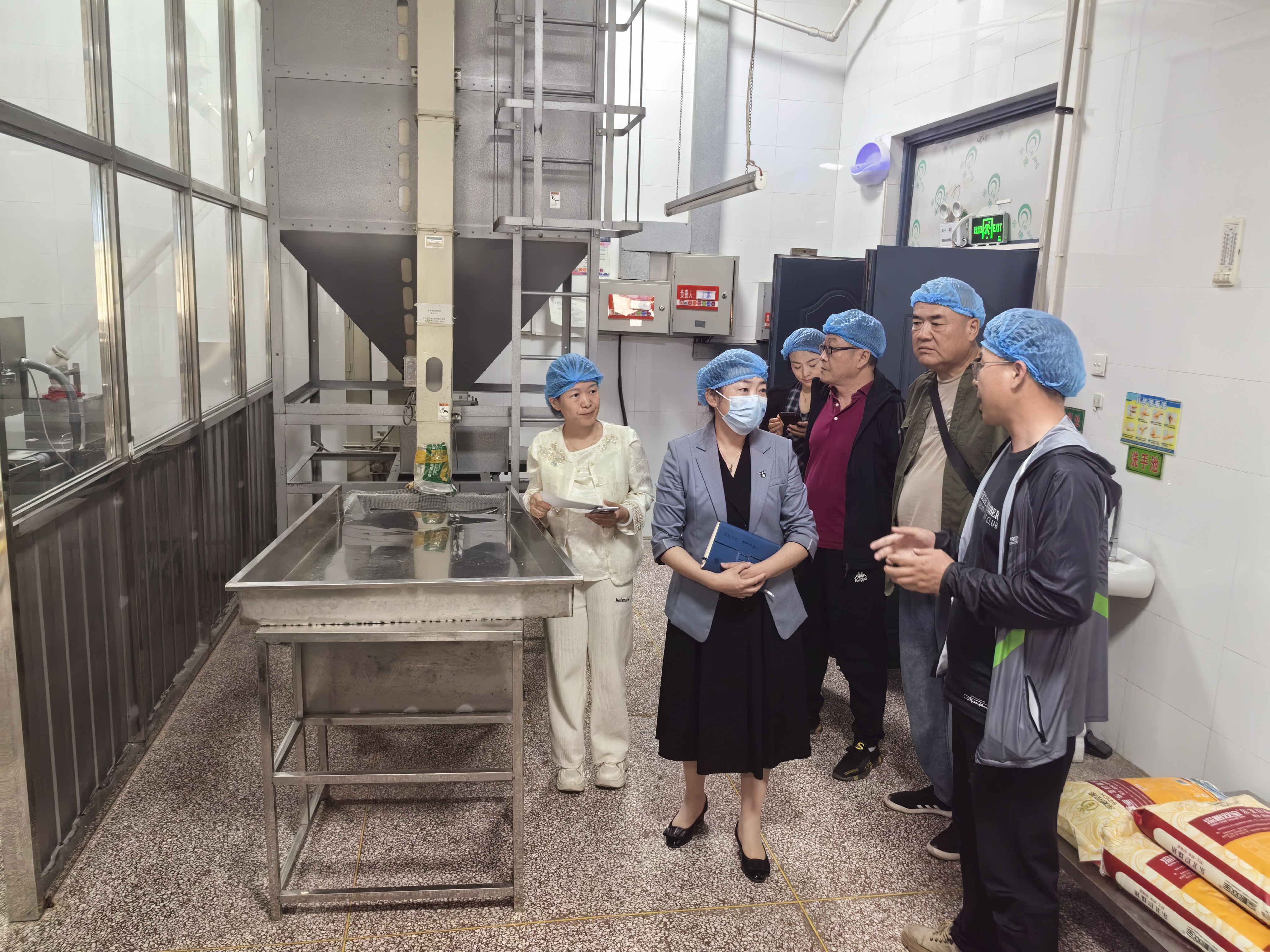 食品工程学院赴石河子大学后勤管理处交流食品安全工作