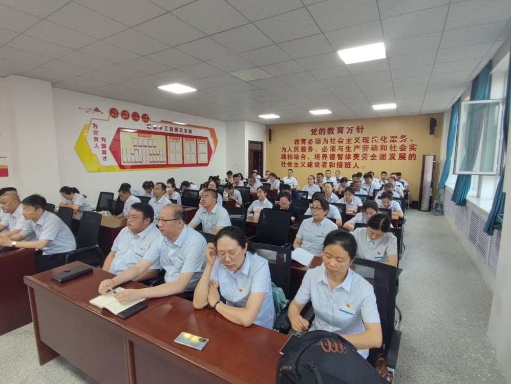 学院组织全体辅导员参加全国高校辅导员提升政治能力培训班