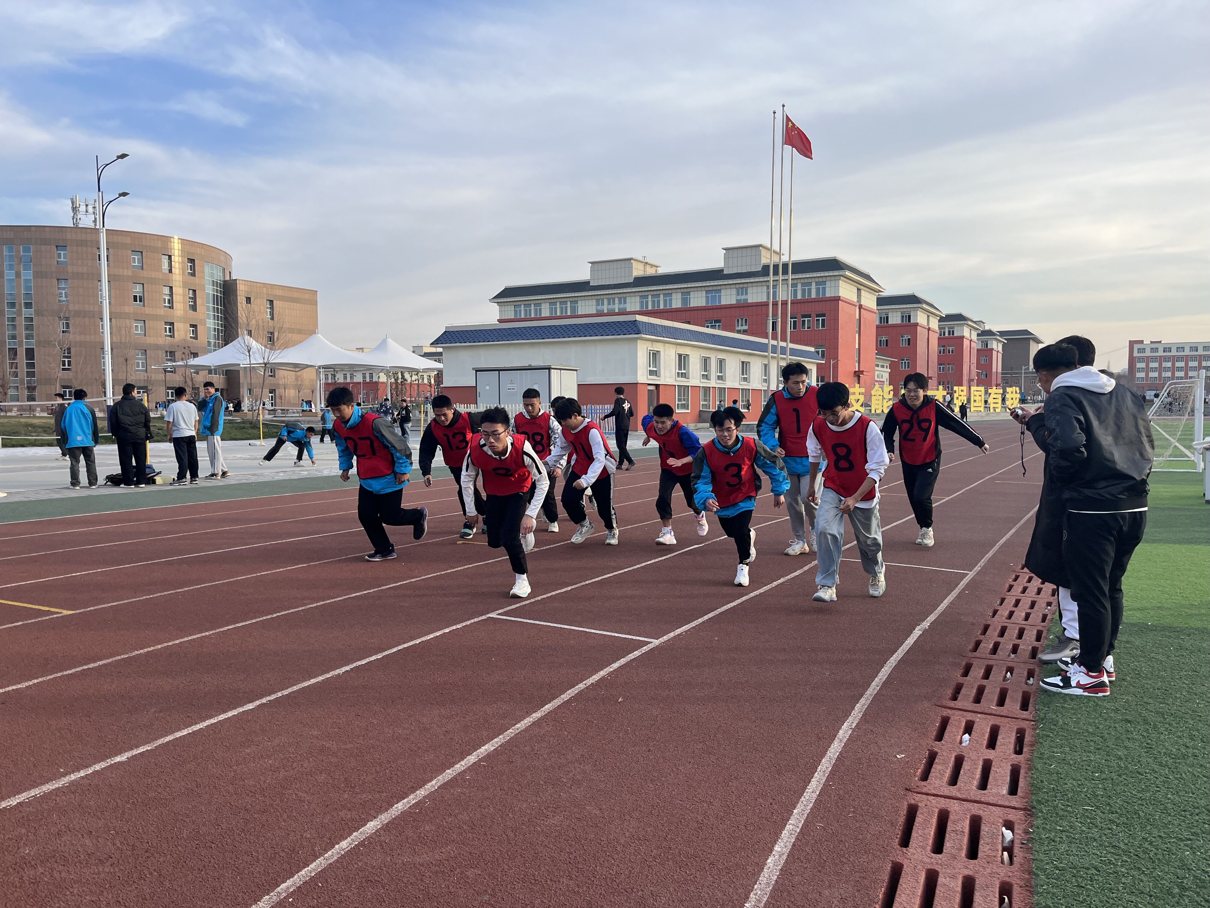 公共基础学院圆满完成兵团“2023年国家学生体质健康标准”抽查复核工作