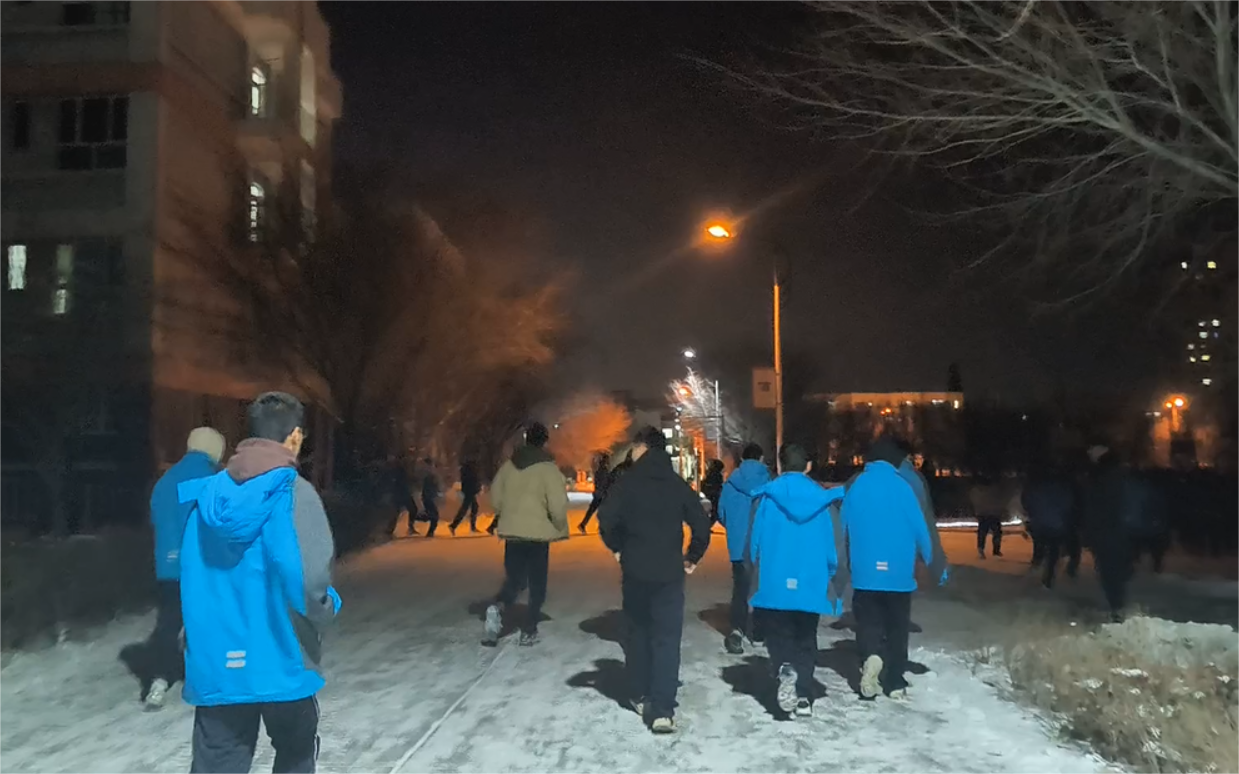 消防不放松 安全记心中——公共基础学院开展学生宿舍消防疏散演练活动