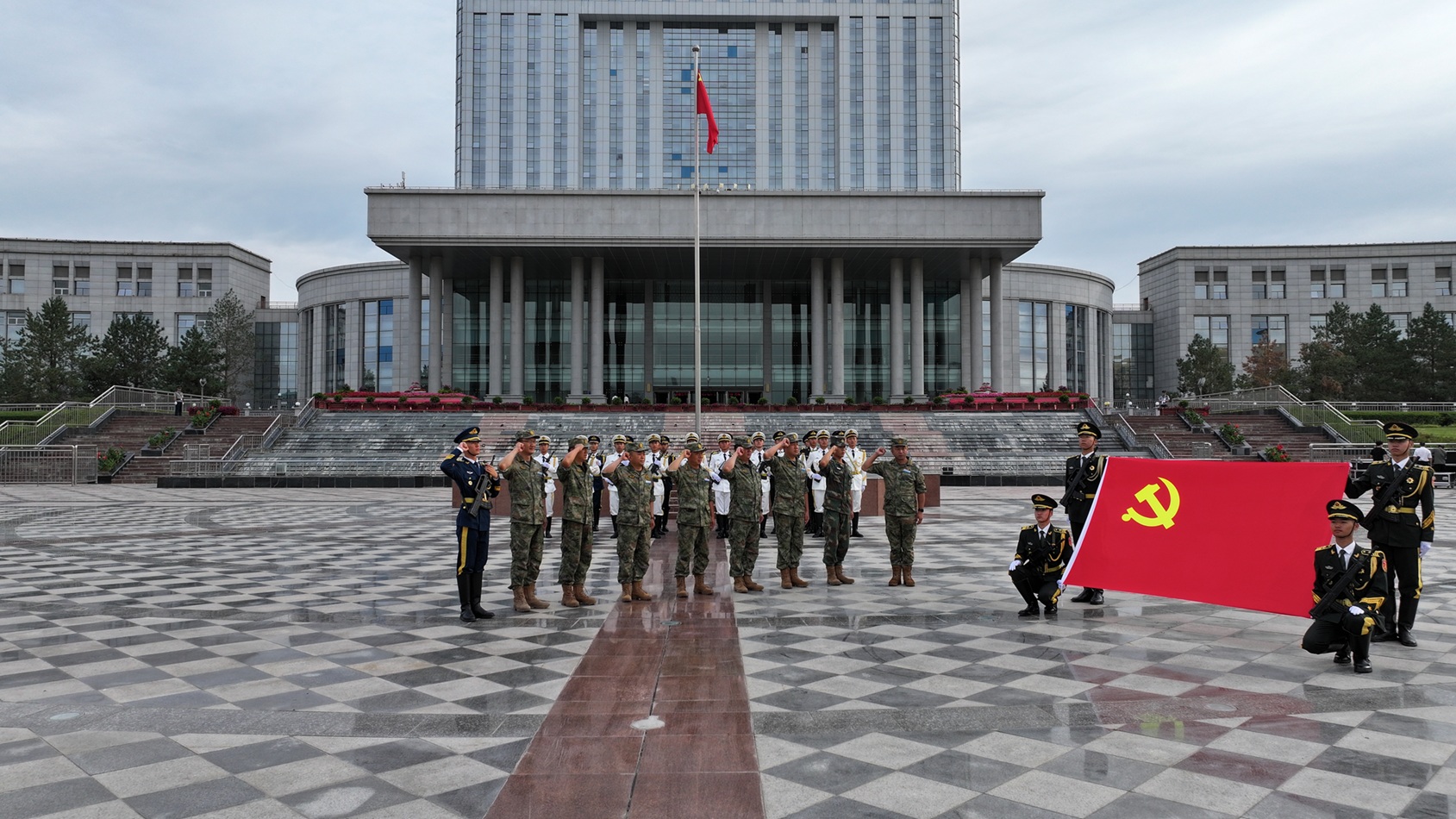 传承红色基因 筑牢信仰之基——定向培养学院开展庆“七一”系列活动