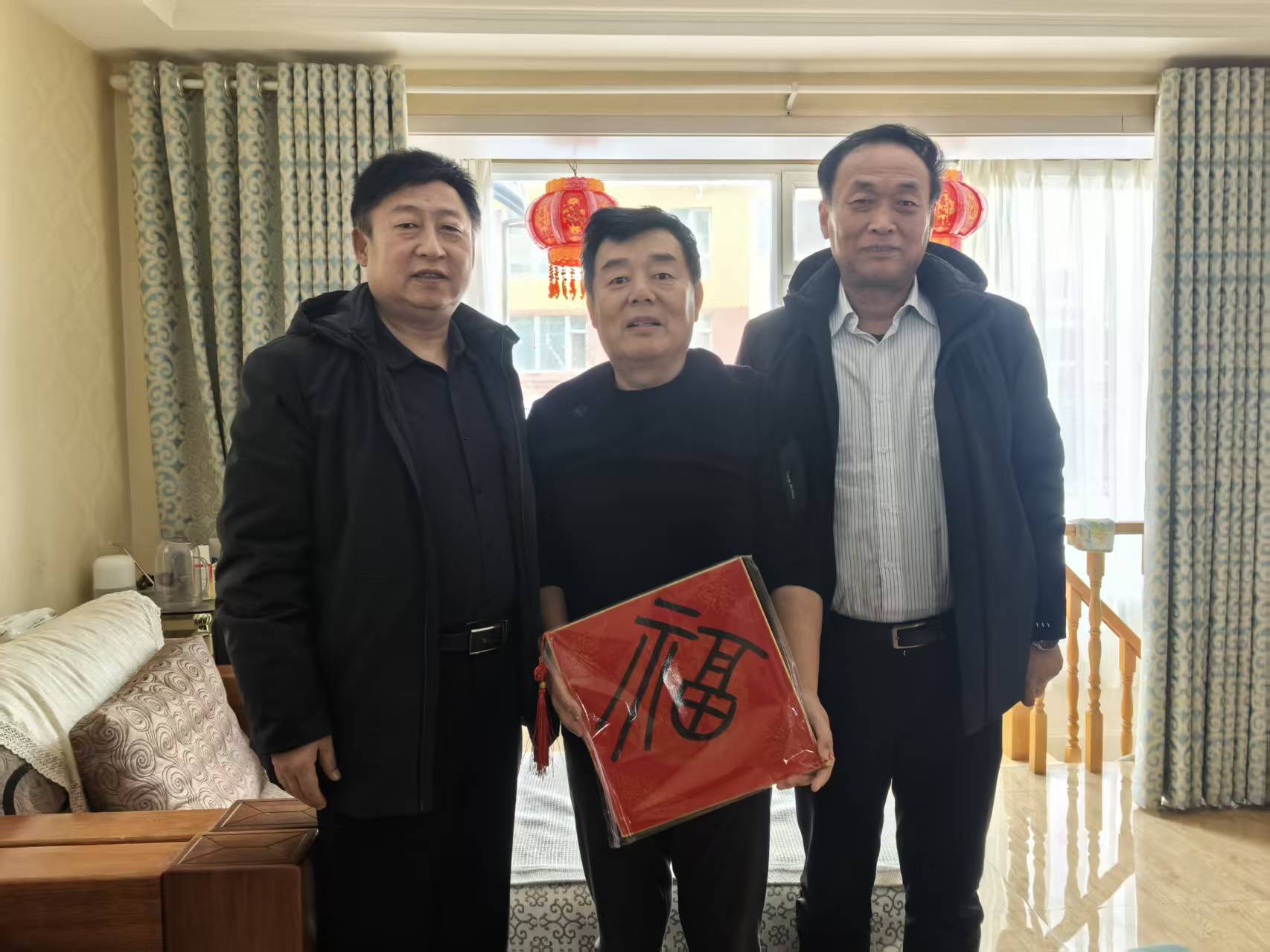 情暖新春送关怀 凝心聚力启新程——Beat365中文官方网站开展2026年春节节前系列慰问活动