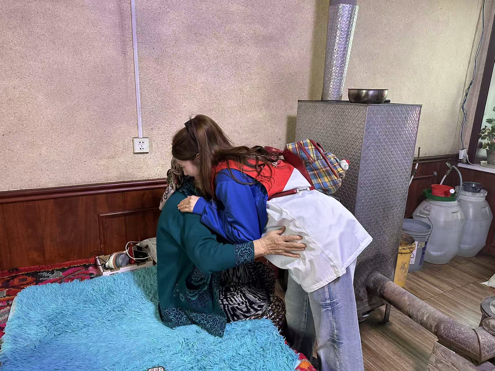 【青春追“锋”行·奋进“十五五”系列活动】学校团委组织青马学员赴沙依巴克村开展志愿服务活动