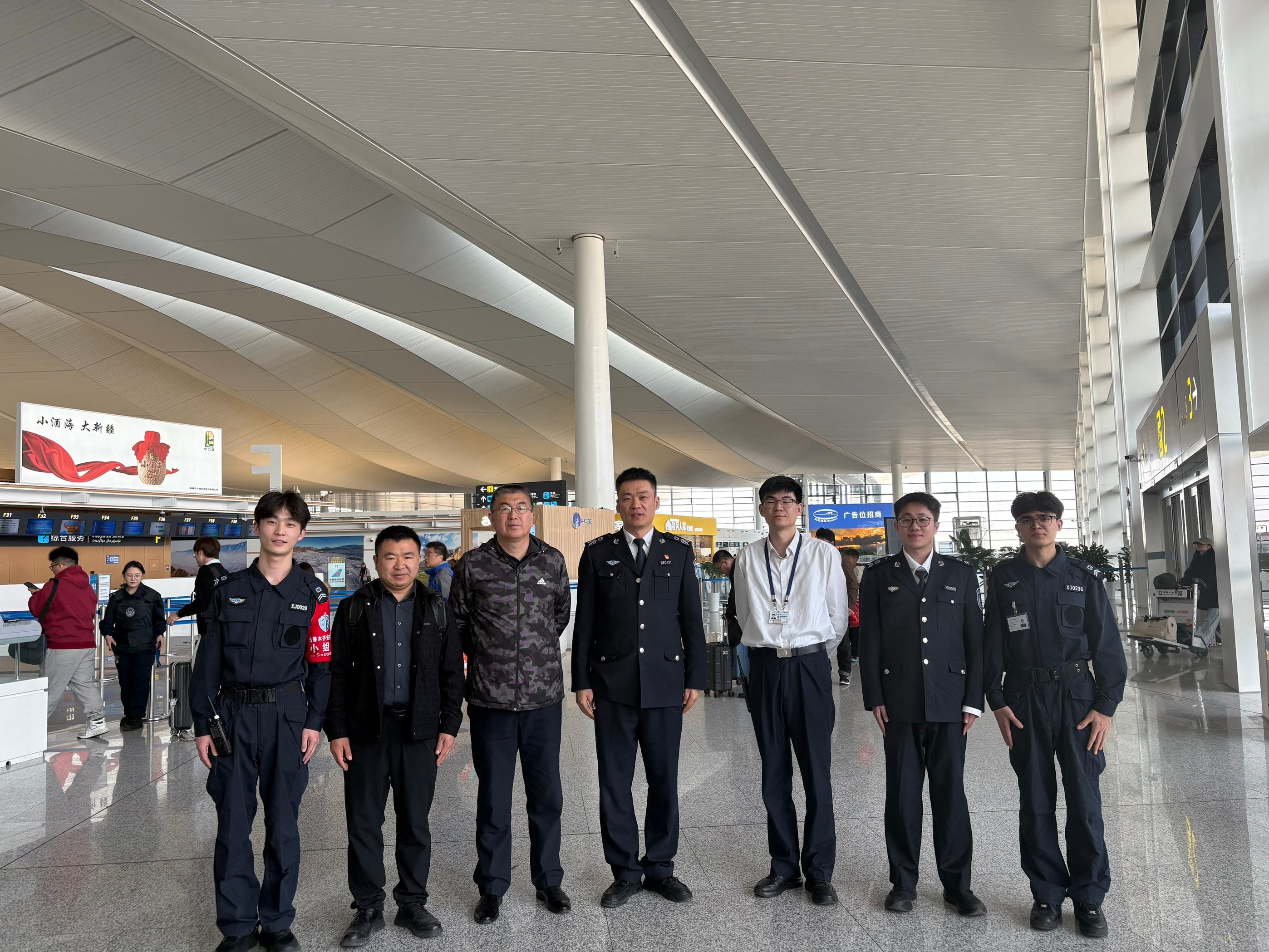 访企拓岗促就业 实地检查保质量 —— 现代服务学院俞峰书记一行开展访企拓岗与实习检查工作