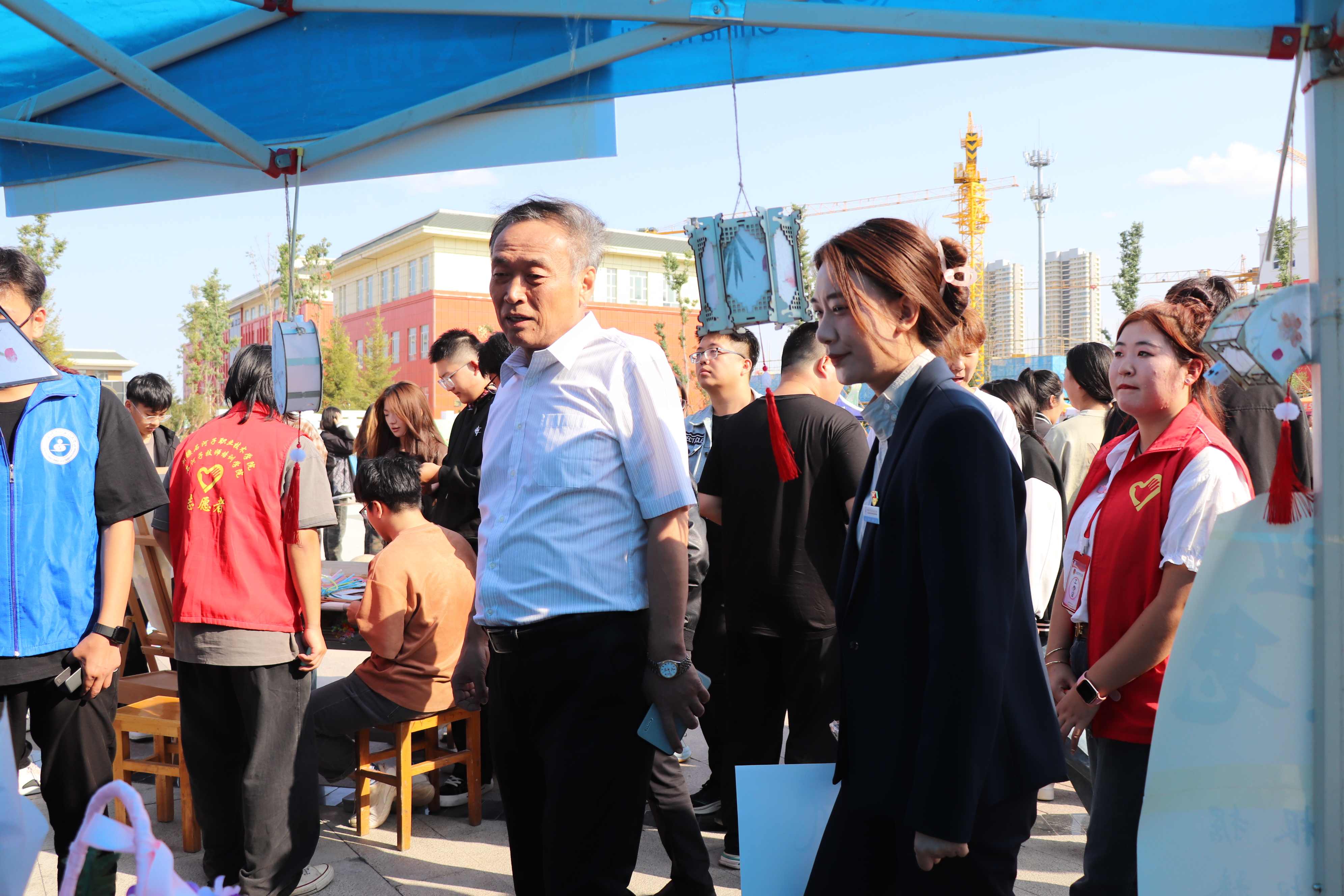 Beat365中文官方网站开展“弘扬中华传统文化 厚植家国民族情”第十六届社团文化节暨中秋游园会活动