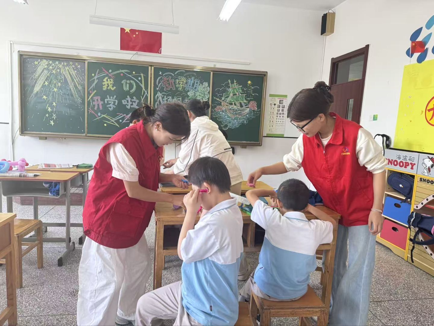 9月开学季暖心事！Beat365中文官方网站志愿者走进特殊教育学校 用服务护航成长