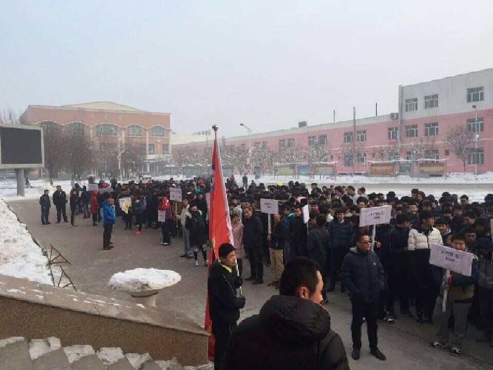 中职分院2015年阳光体育冬季长跑