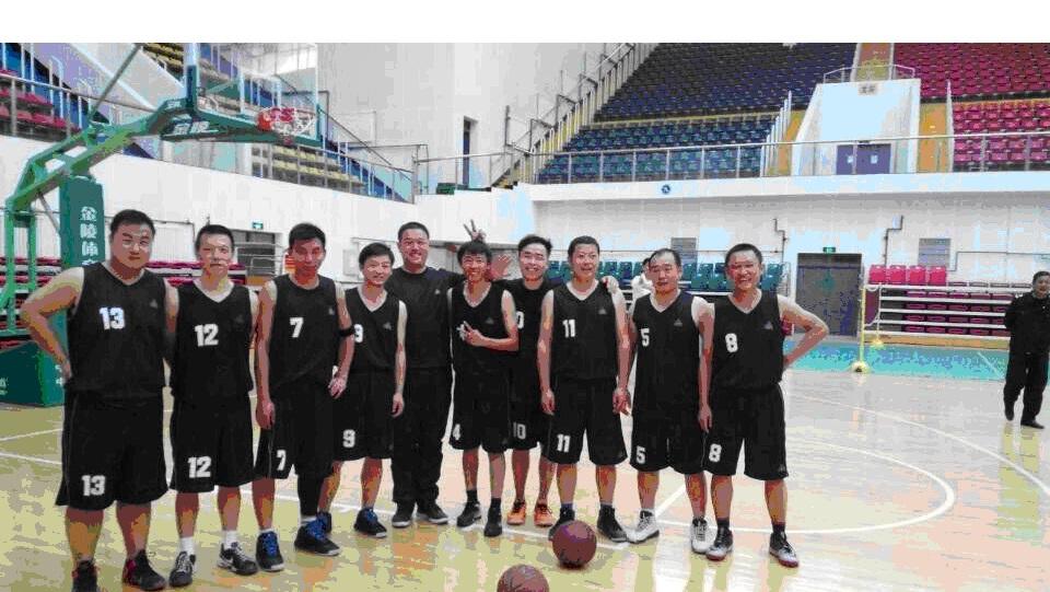 我院参加2015年石河子教育系统“移动杯男子篮球比赛”